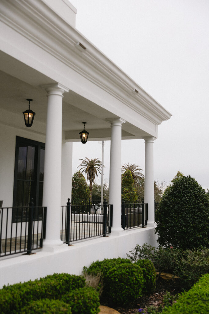 wedding venue | A Dreamy Southern Charm Spanish Moss Wedding