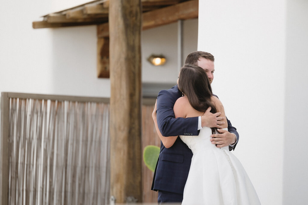 first look wedding photos