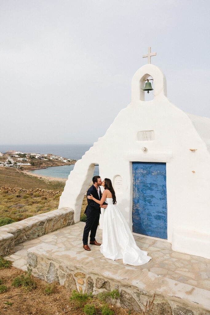 a destination wedding in mykonos
