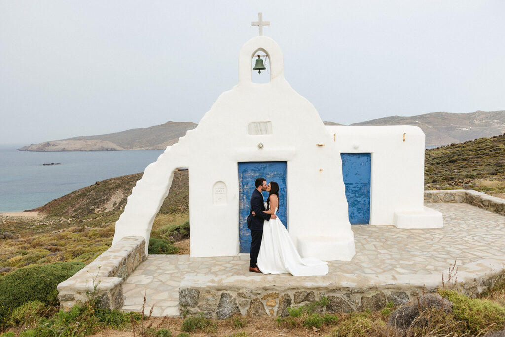 a destination wedding in mykonos
