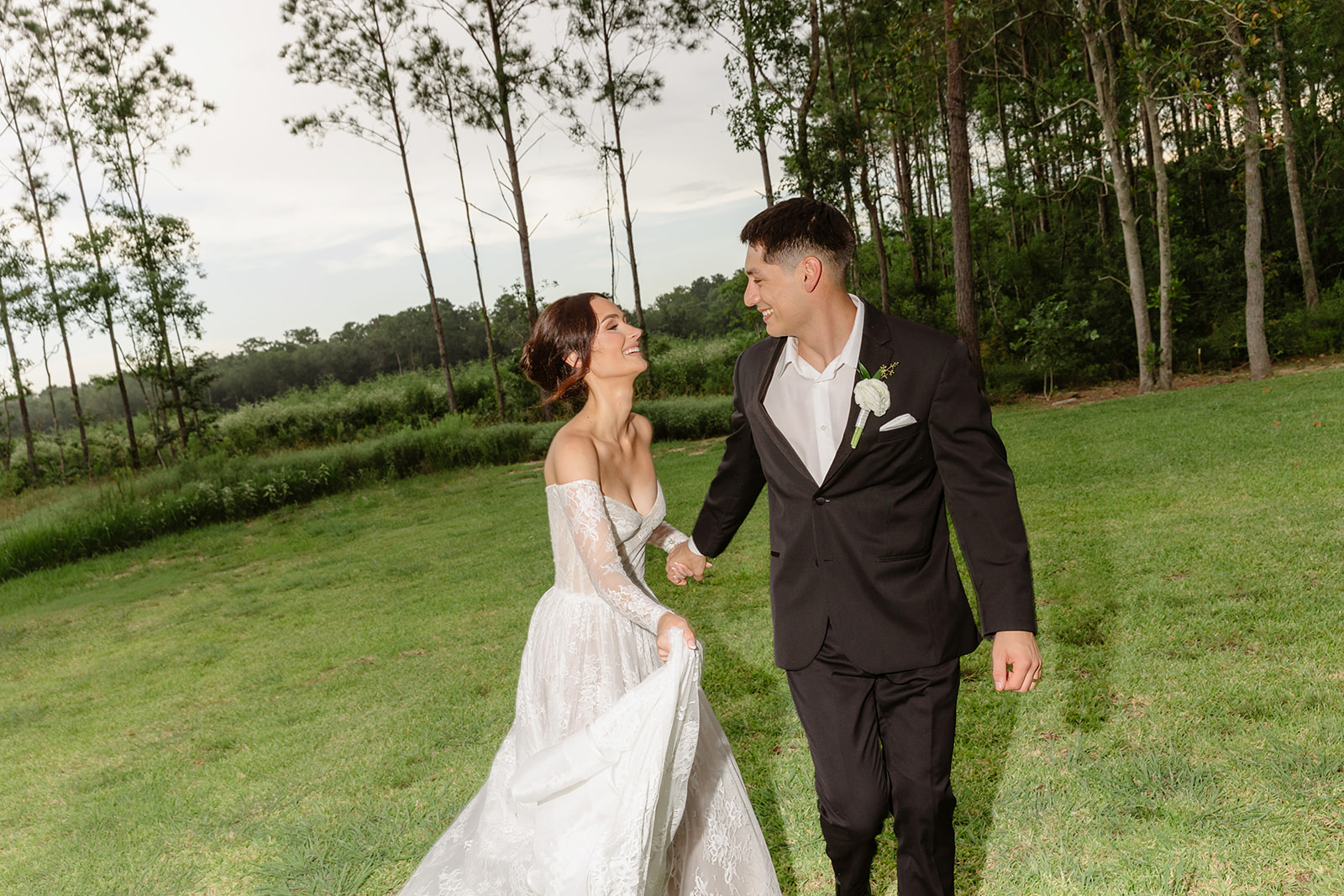 couple taking wedding photos in houston