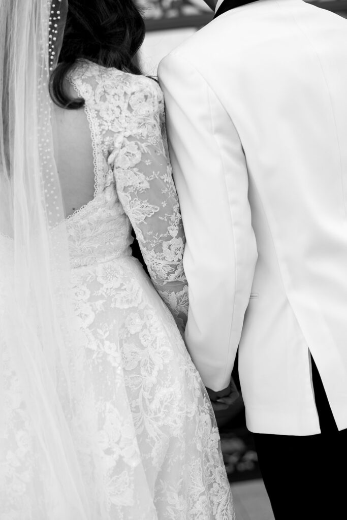 a fashion forward wedding reception at bryan museum
