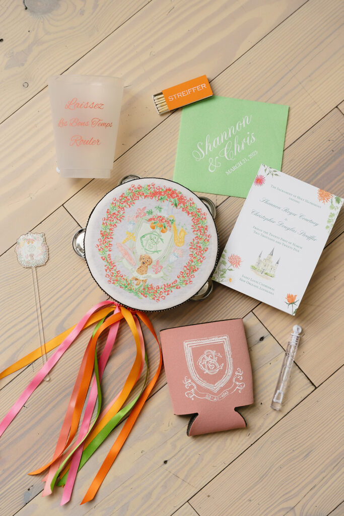 Colorful wedding details
