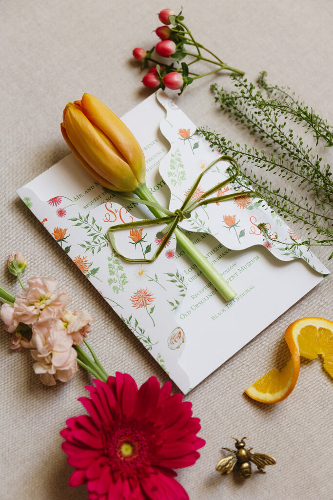 Colorful wedding details

