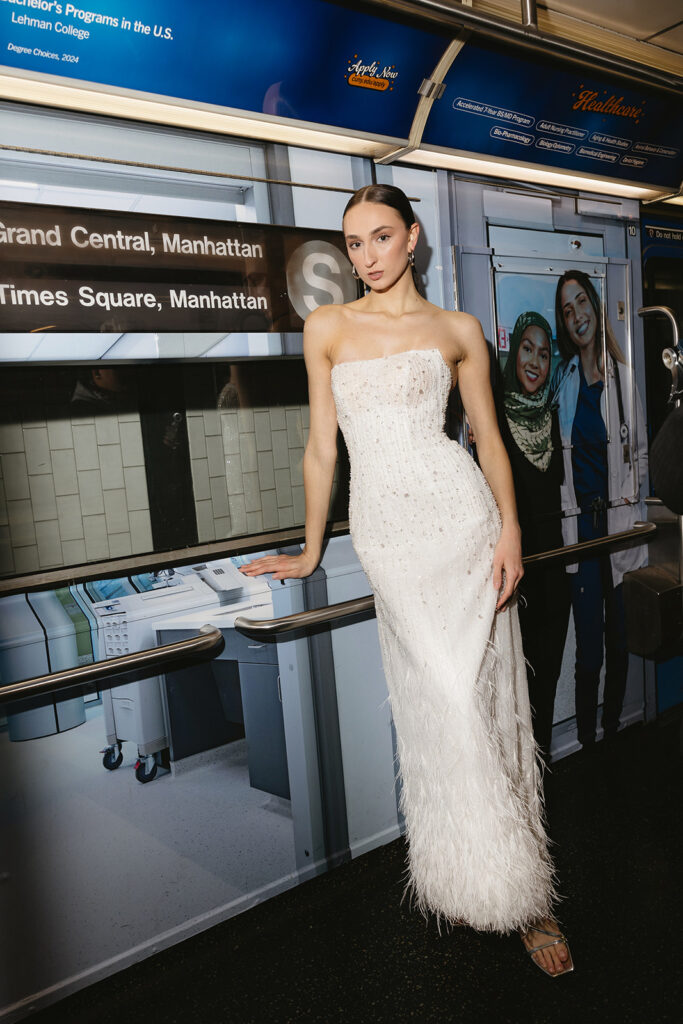 Timeless bridal photo in Manhattan with city details in the background
